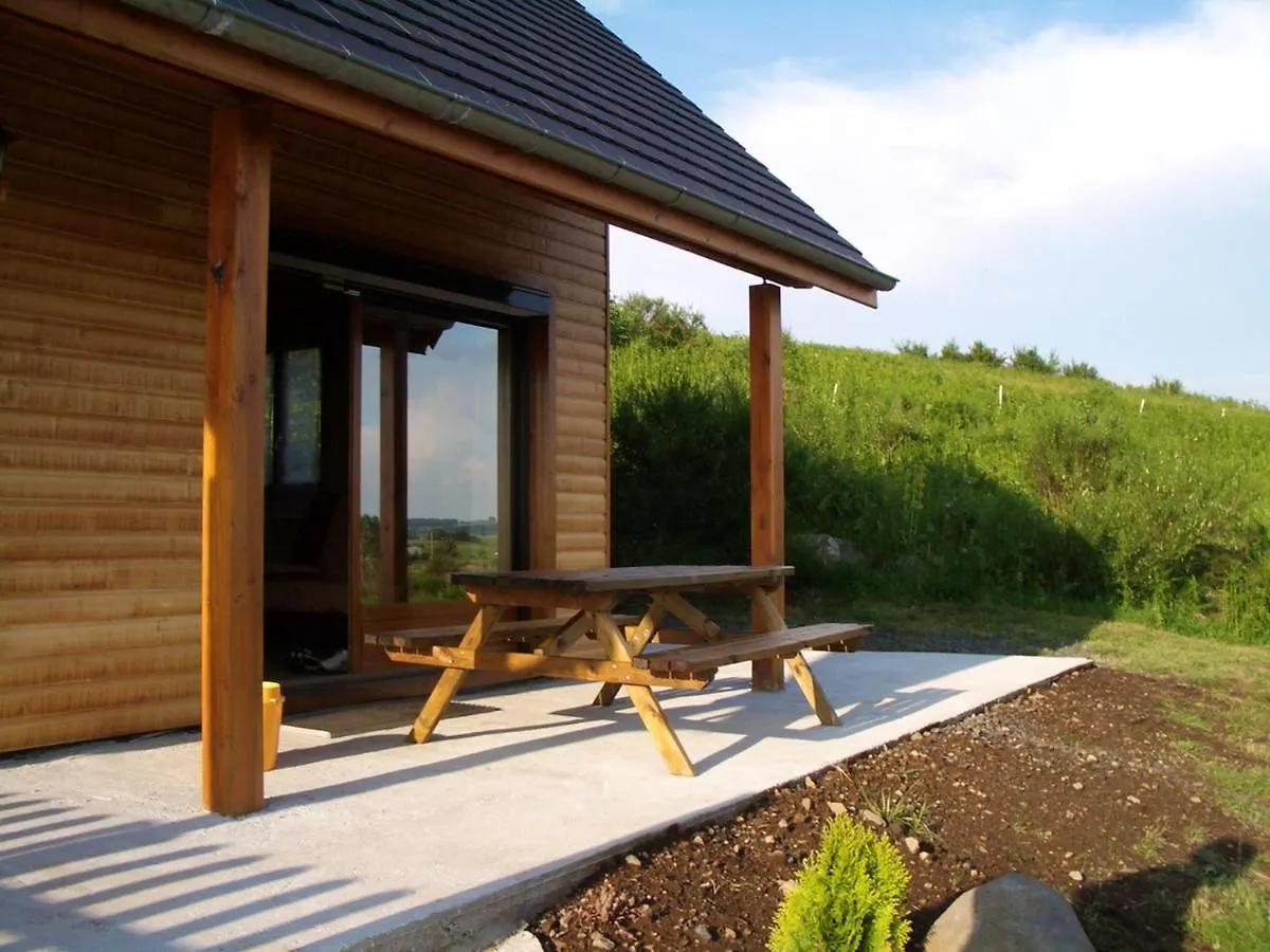 Chalet Charmant A Saint-Genes-Champespe Avec Parking Prive 0*,  France