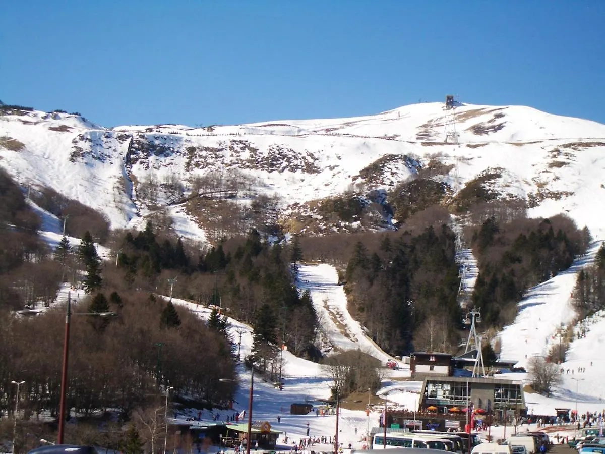 Chalet Charmant A Saint-Genes-Champespe Avec Parking Prive
