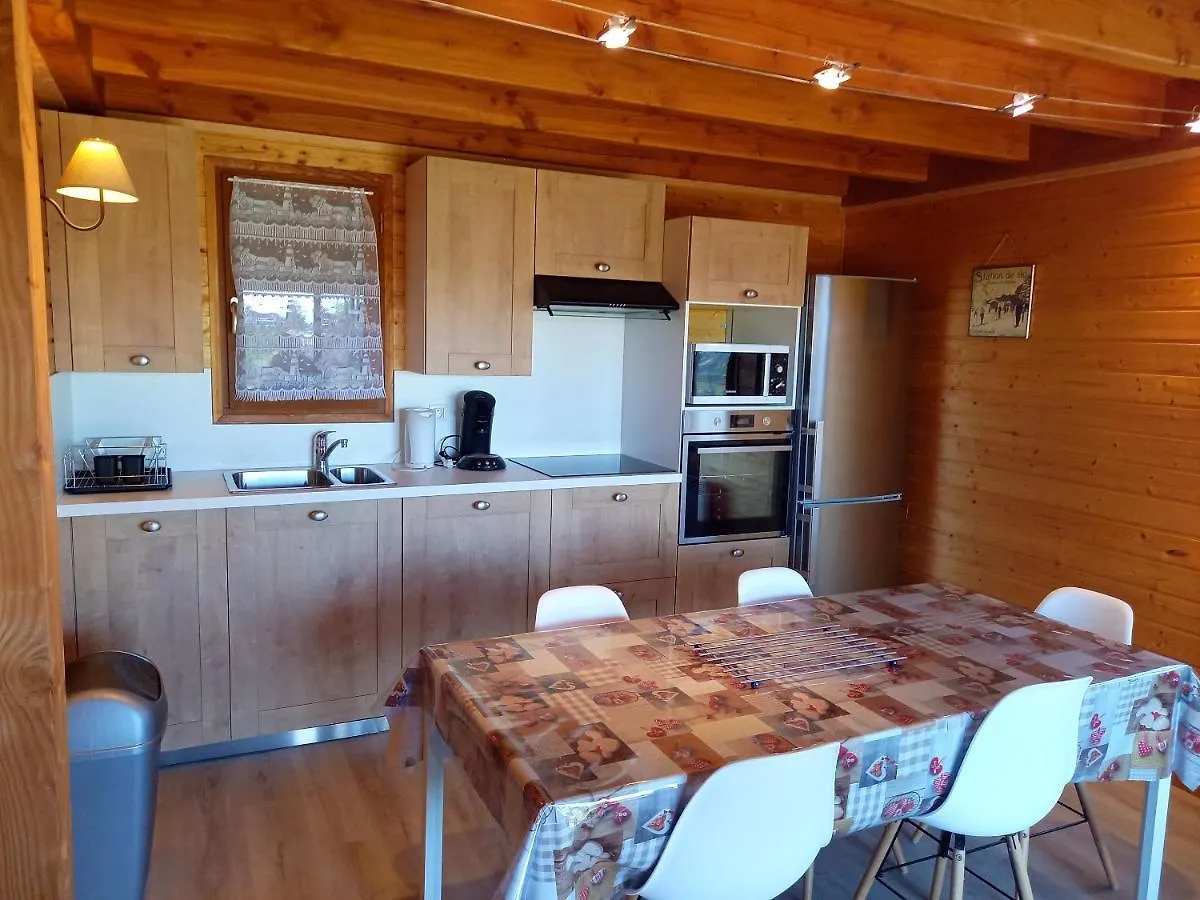 Chalet Charmant A Saint-Genes-Champespe Avec Parking Prive